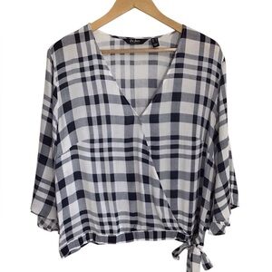 Du Jour Picnic Plaid Flutter Sleeve Blouse Size M New